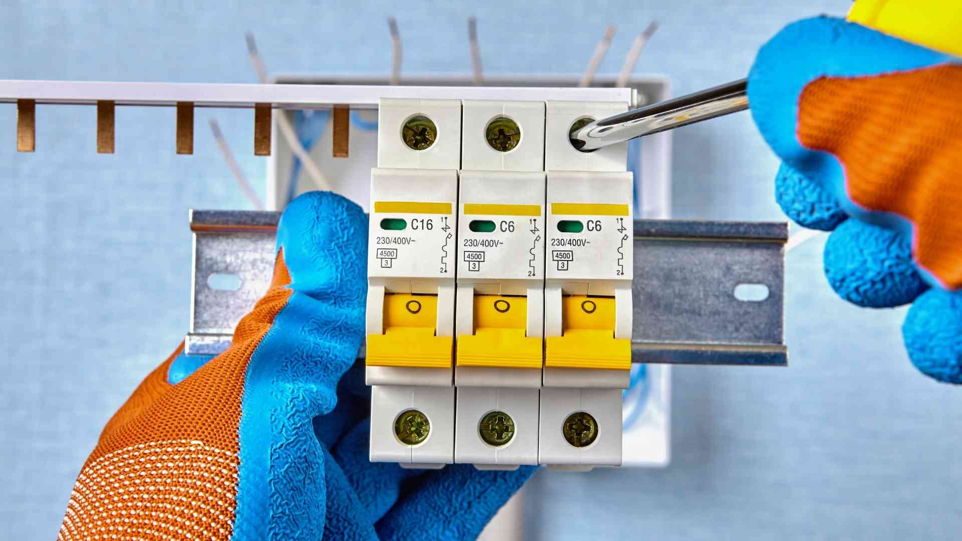 Circuit Breaker Repair 